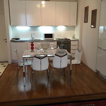 Appartamento Piazza San Marco Florencia Habitación foto